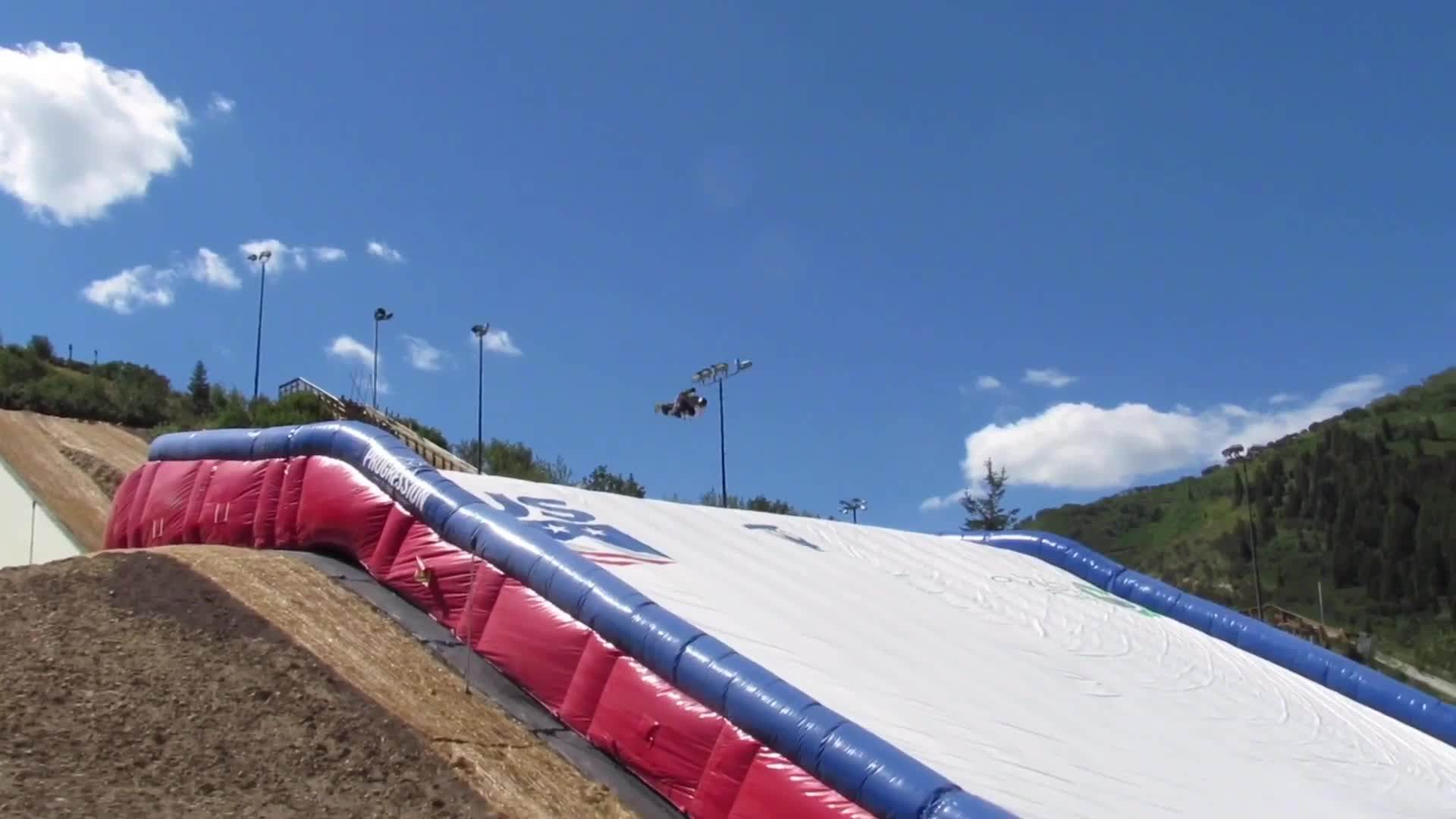 Sport Mountain Bike Inflatable Stunt Jump Skiing Big Giant Airbag Stunt