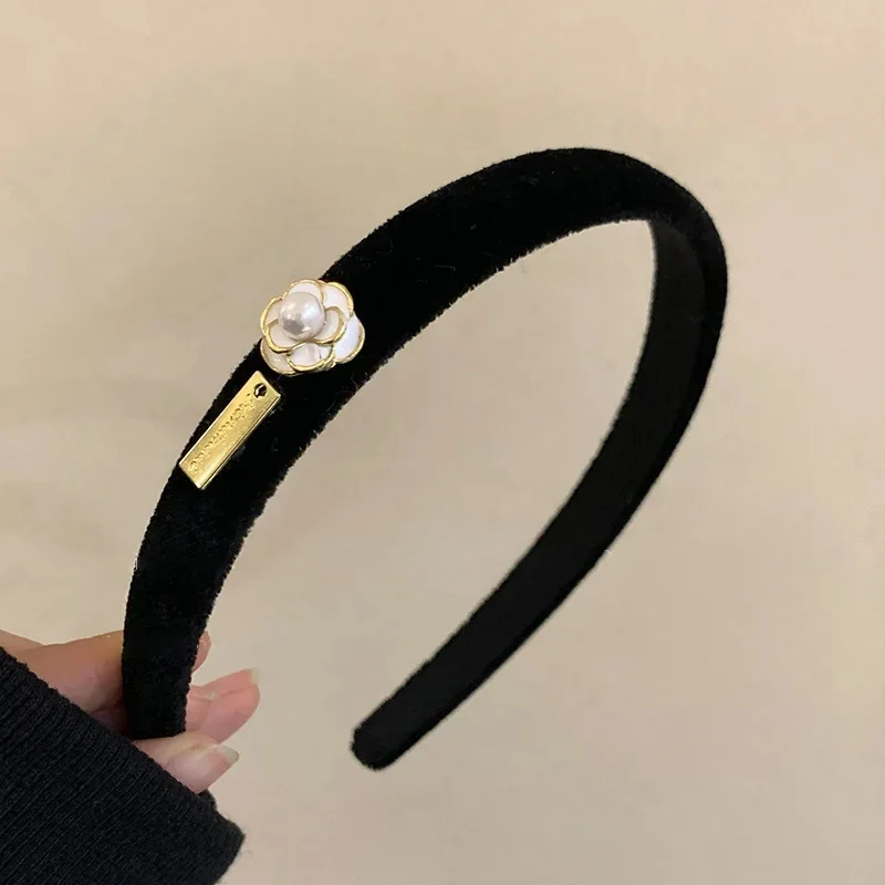 Горничная чайная demi-season ободок из жемчига, модный универсальный аксессуар для волос, стиль Chanel, стиль легкой роскоши, высококачественный стиль, западный стиль