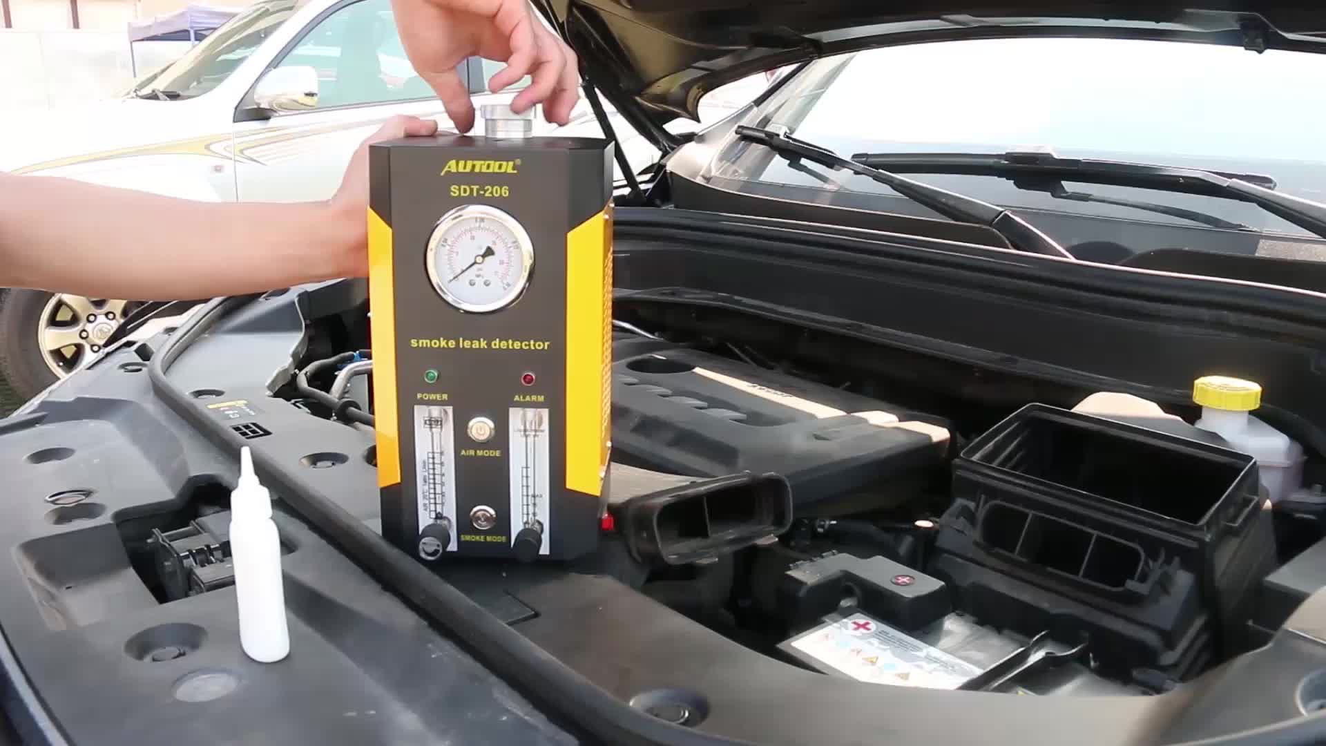 дымогенератор для выявления подсоса воздуха. диагностика дымогенератором. опрессовка системы впуска двигателя дымогенератором. дымогенератор для проверки подсоса воздуха в автомобиле. дымогенератор для автодиагностики своими руками на глицерине.