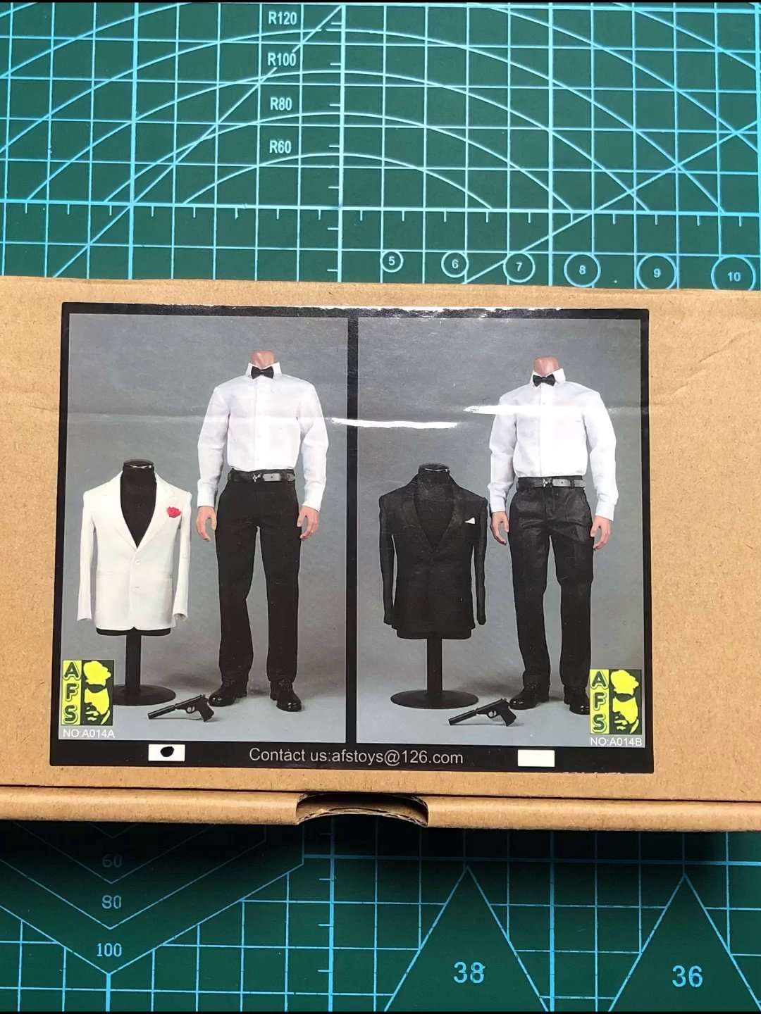 007邦德手办太顶了！AFS型人坊A014兵人开箱测评：这西装革履的特工帅到报警！_兵人_淘宝游戏网