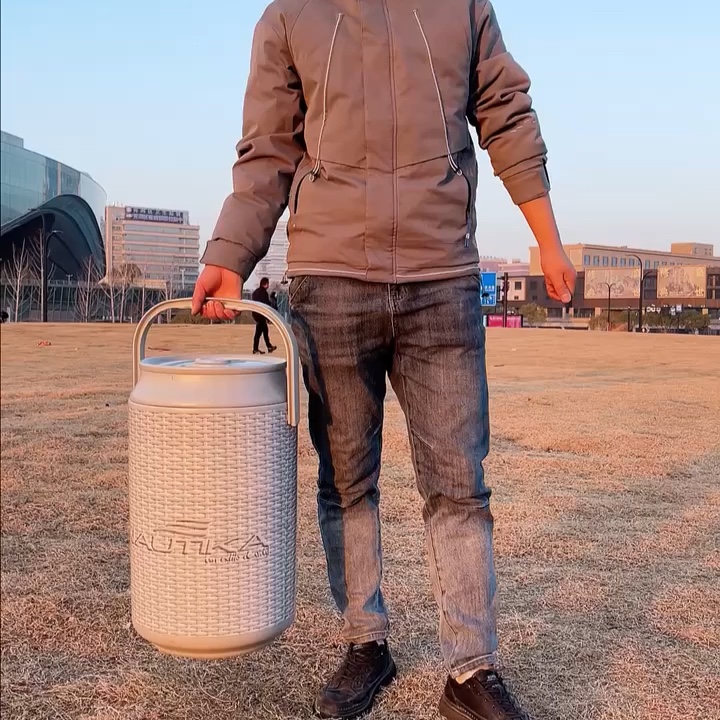 Hs Plastic Outdoor Commercial Portable Promotional Can Cooler Box Keep