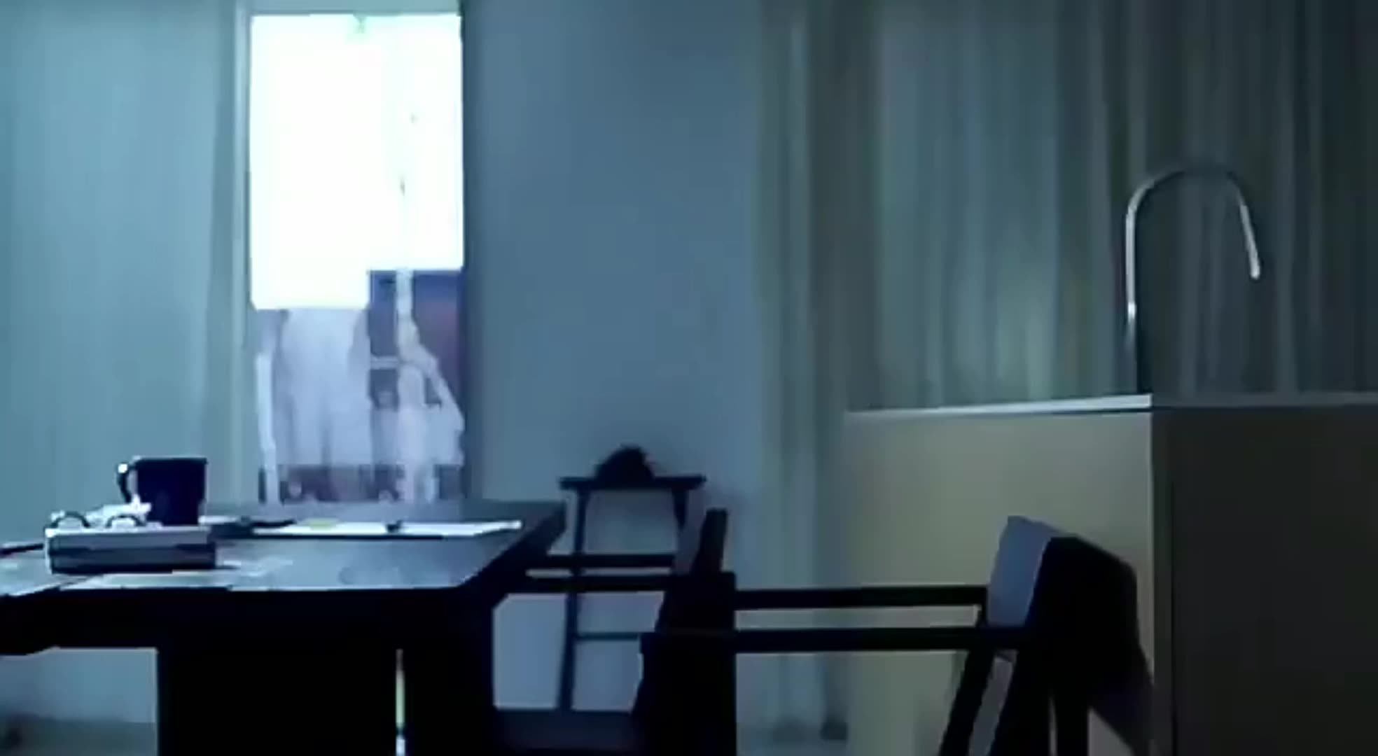 New Bt Wireless Office Typewriter Feel Keyboard Tablet Fashionable Retro Round Key English Style