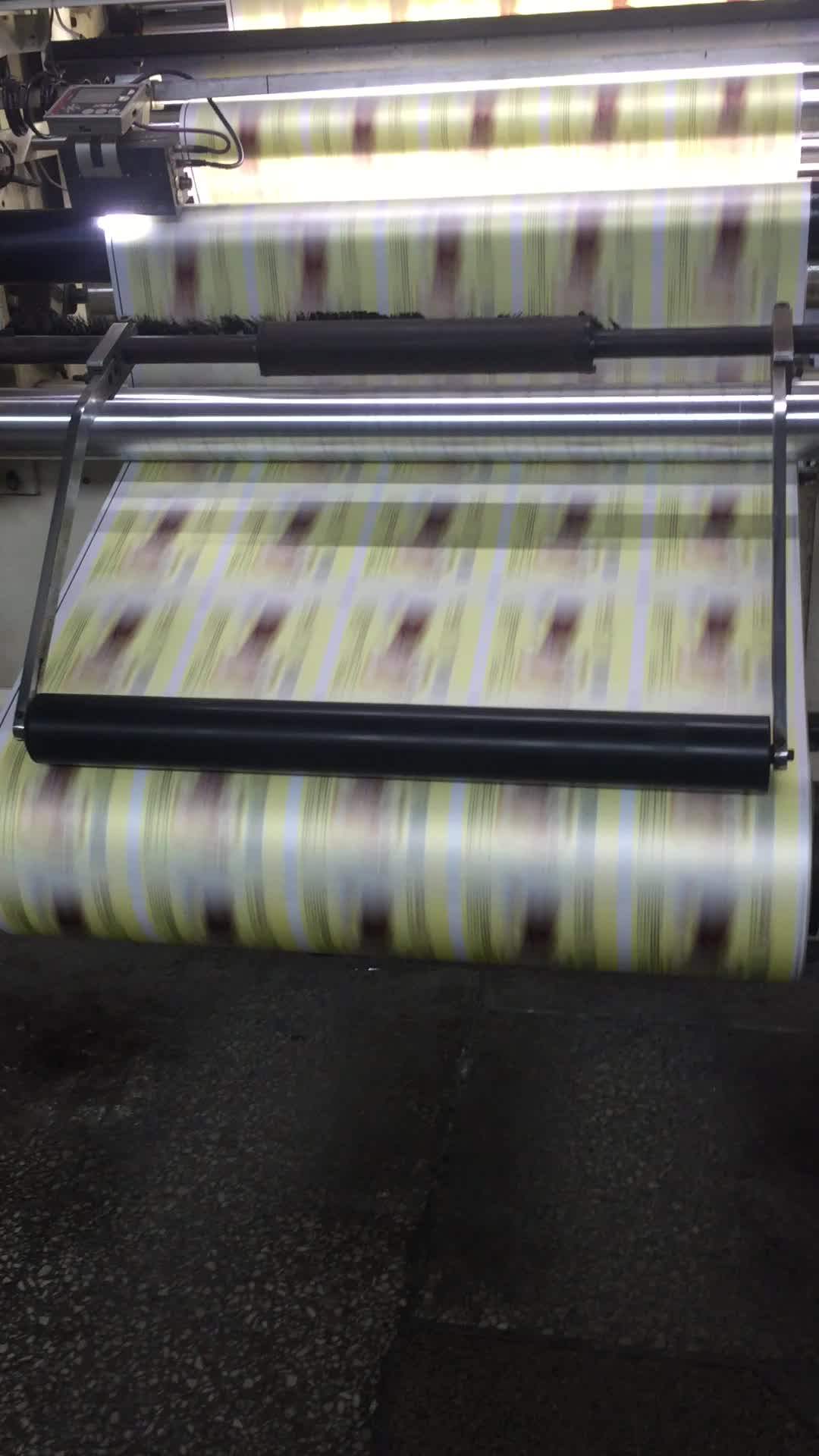 Customized Food Grade Plastic Printing Snack Food Packaging Film Rolls