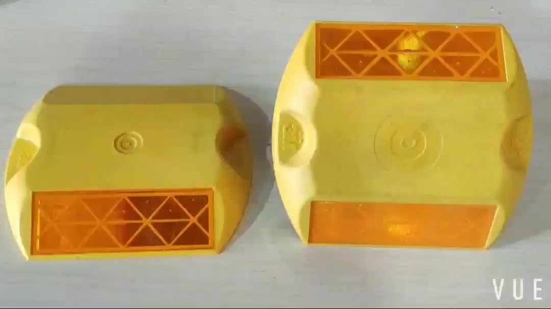 Different Types Reflective Plastic Cat Eye Road Stud Buy Road Stud