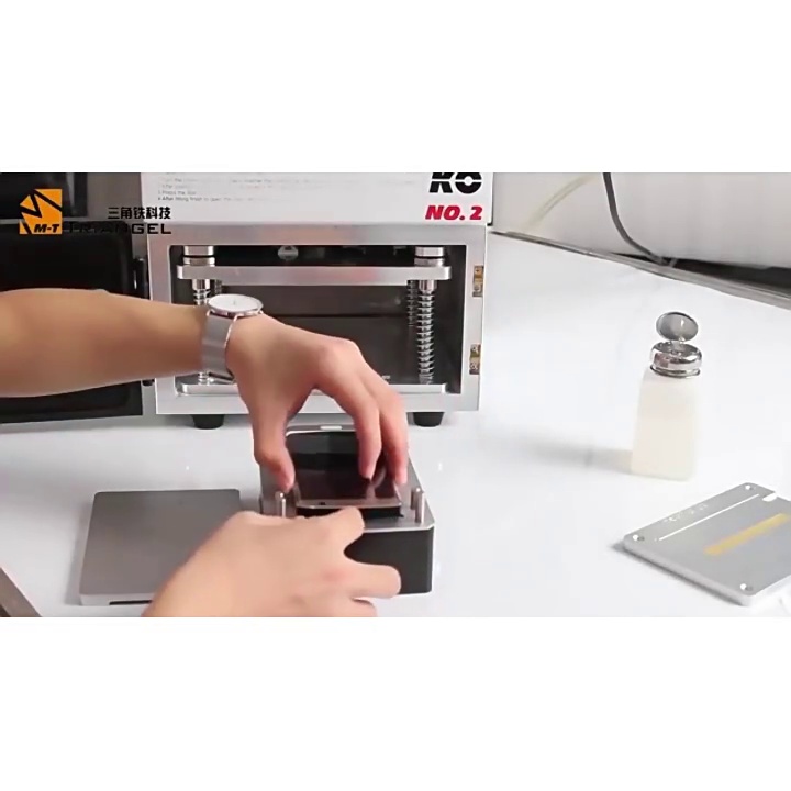 揭秘。液晶屏维修界的“神器”——全自动三角铁压屏机、你值得拥有✨