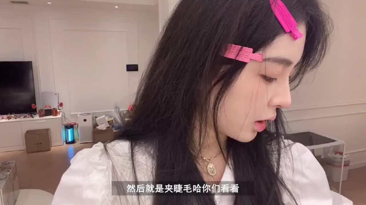 Xie Xintong KATO mascara không thấm nước, giúp mi dày cong và dài mi primer chuốt lông mi 