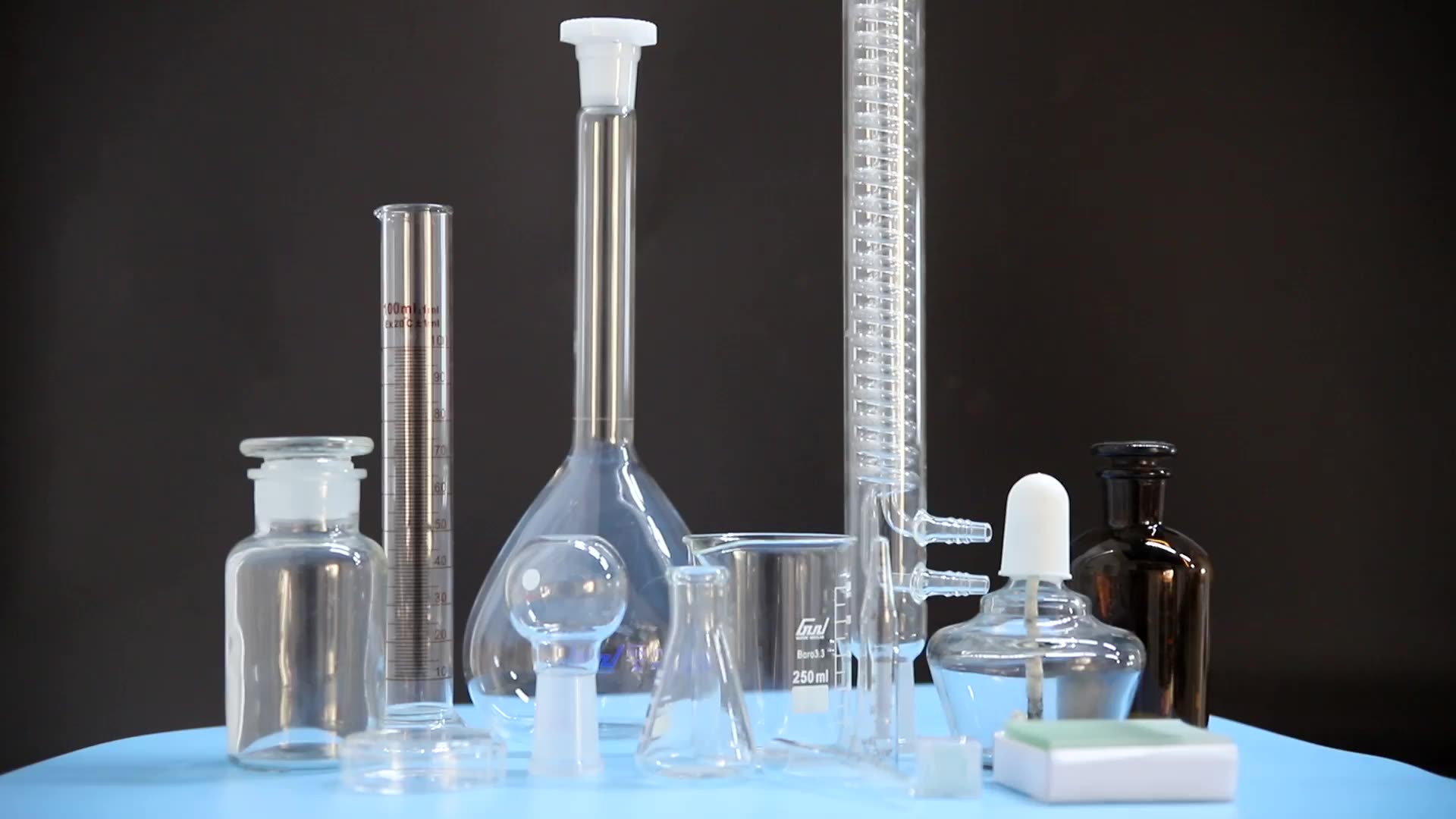 Стекло посуда химическая. Цилиндр лабораторный 250 мл. Склянка прозрачные для реактивов- 250 мл. Lab Glass Reagent Bottle 125 ml. Флаконы 1000 мл стеклянный белый прозрачный лабораторный.