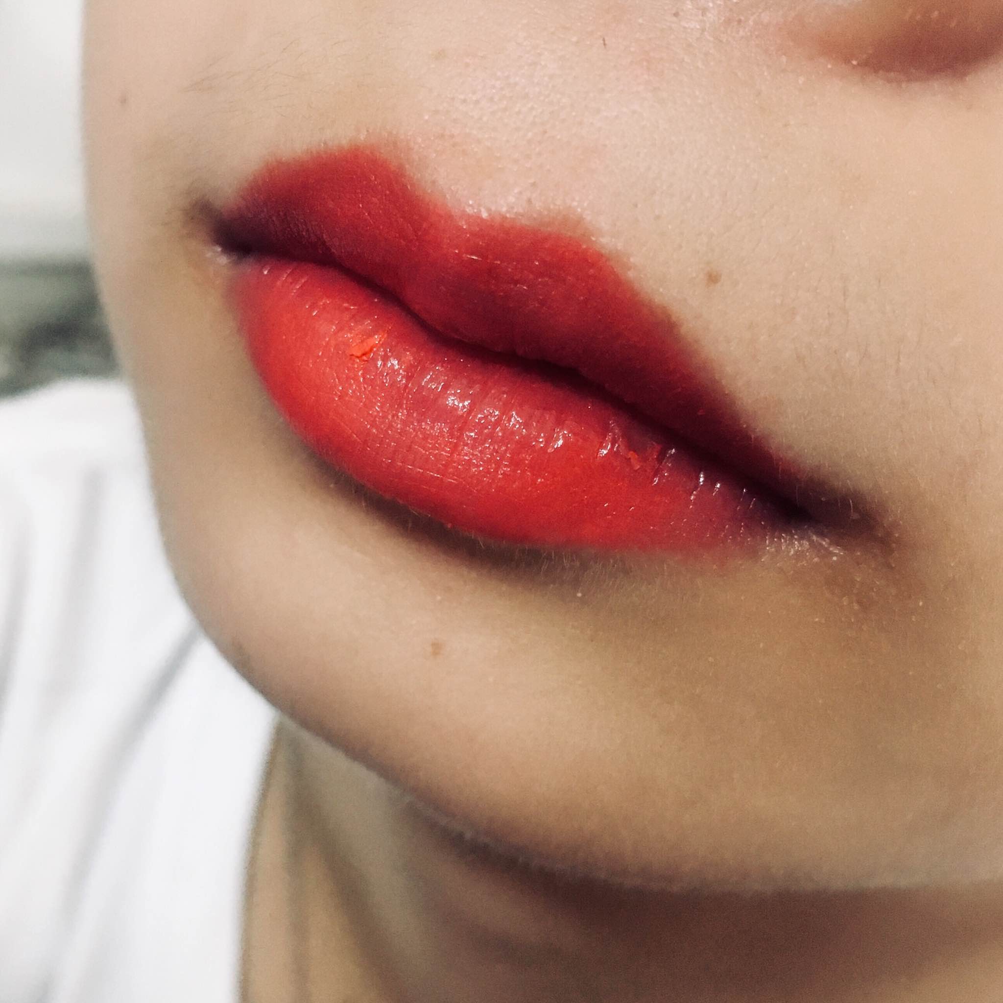 自然堂炫彩盈润高显色唇膏