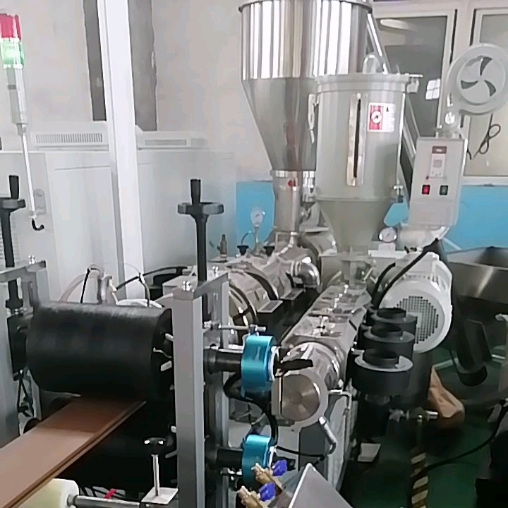 Recycled Plastic Fence Posts Making Machine Wood Plastic Composite Wpc