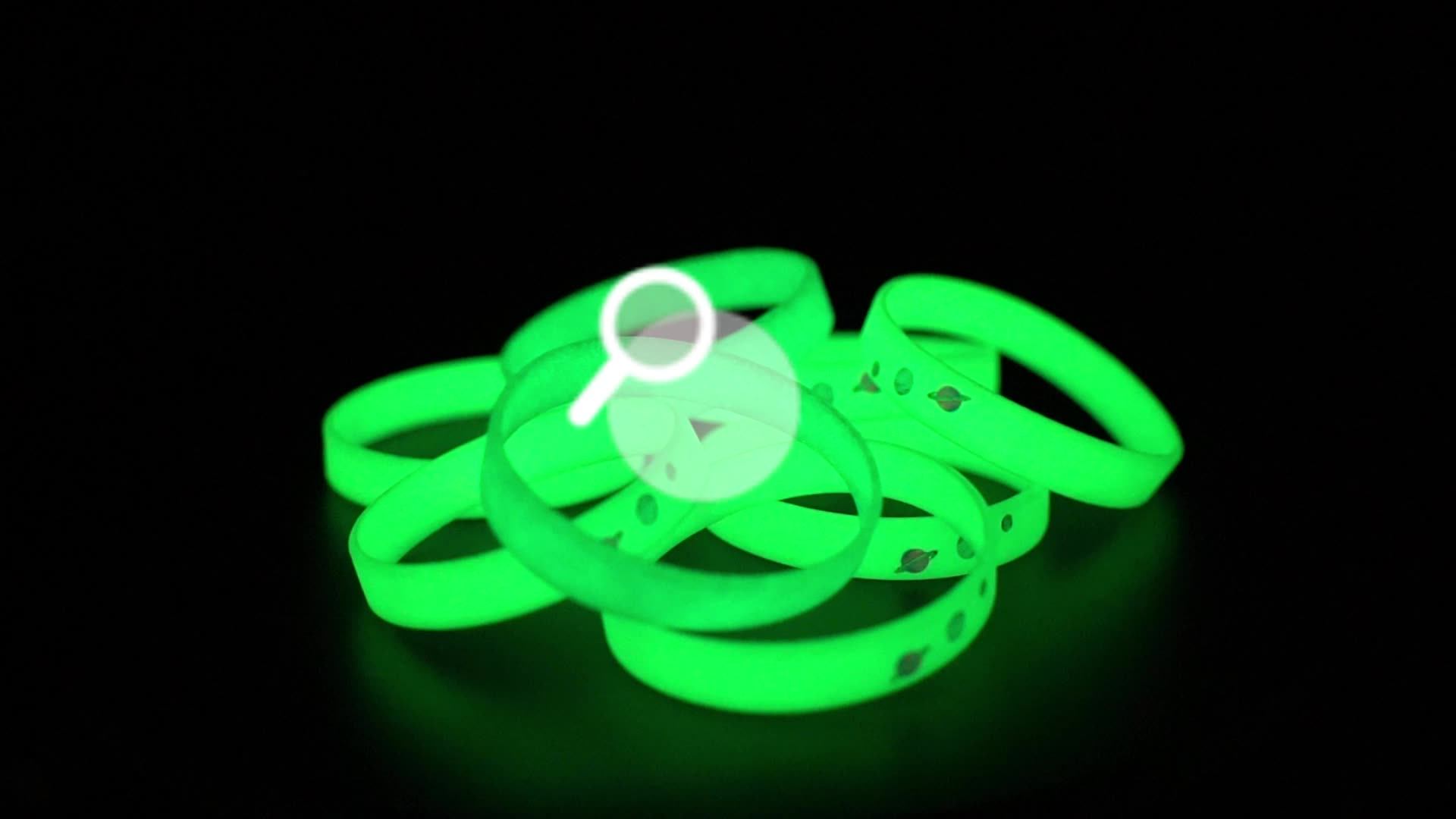Custom Glow In Dark Wrist Bands Glowing Silicone Luminous Bracelet