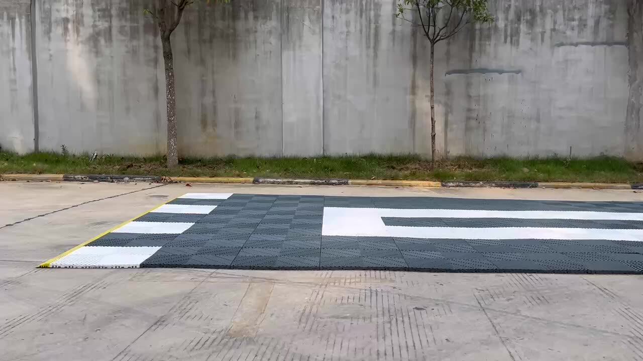 Plastic Interlocking Garage Floor Tiles Pvc Drainage Flooring Mats For