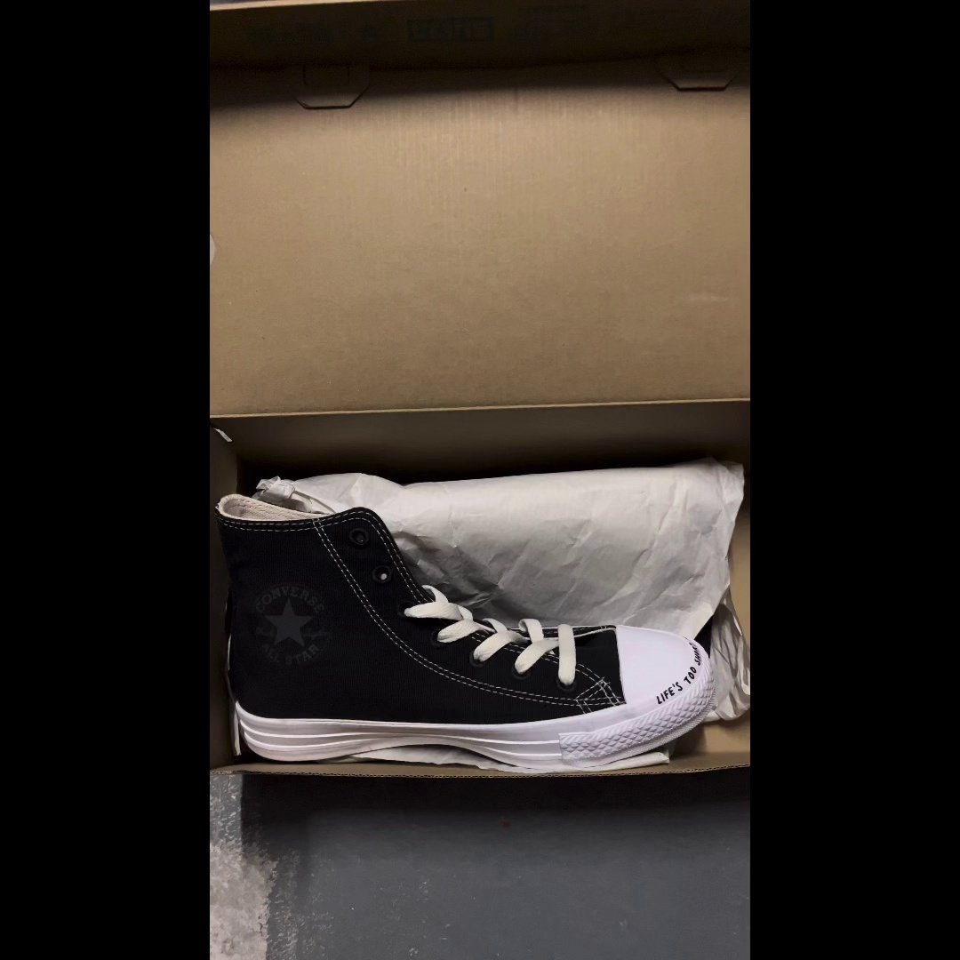 职场通勤必备：匡威环保低帮帆布鞋，简约时尚显贵有型_帆布鞋_淘宝服装网, image size:1080x1080