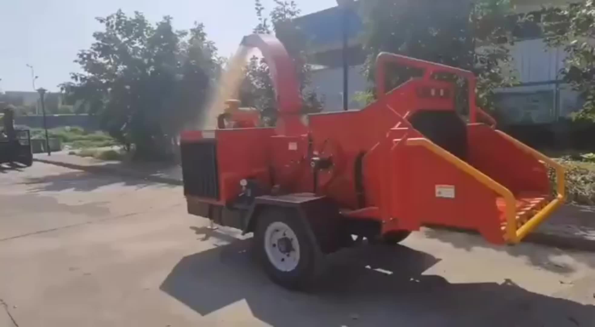 Garden Leaf Mulcher Shredder Mulching Chipping Machine Forest Machinery