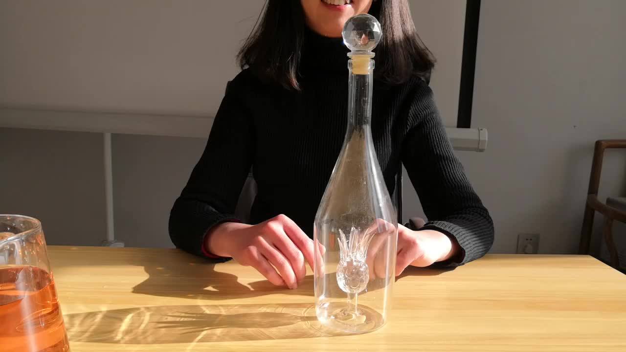Bljoe05 Hot Selling Clear Transparent Special Pineapple Shaped Inside Glass Liquor Bottle Buy