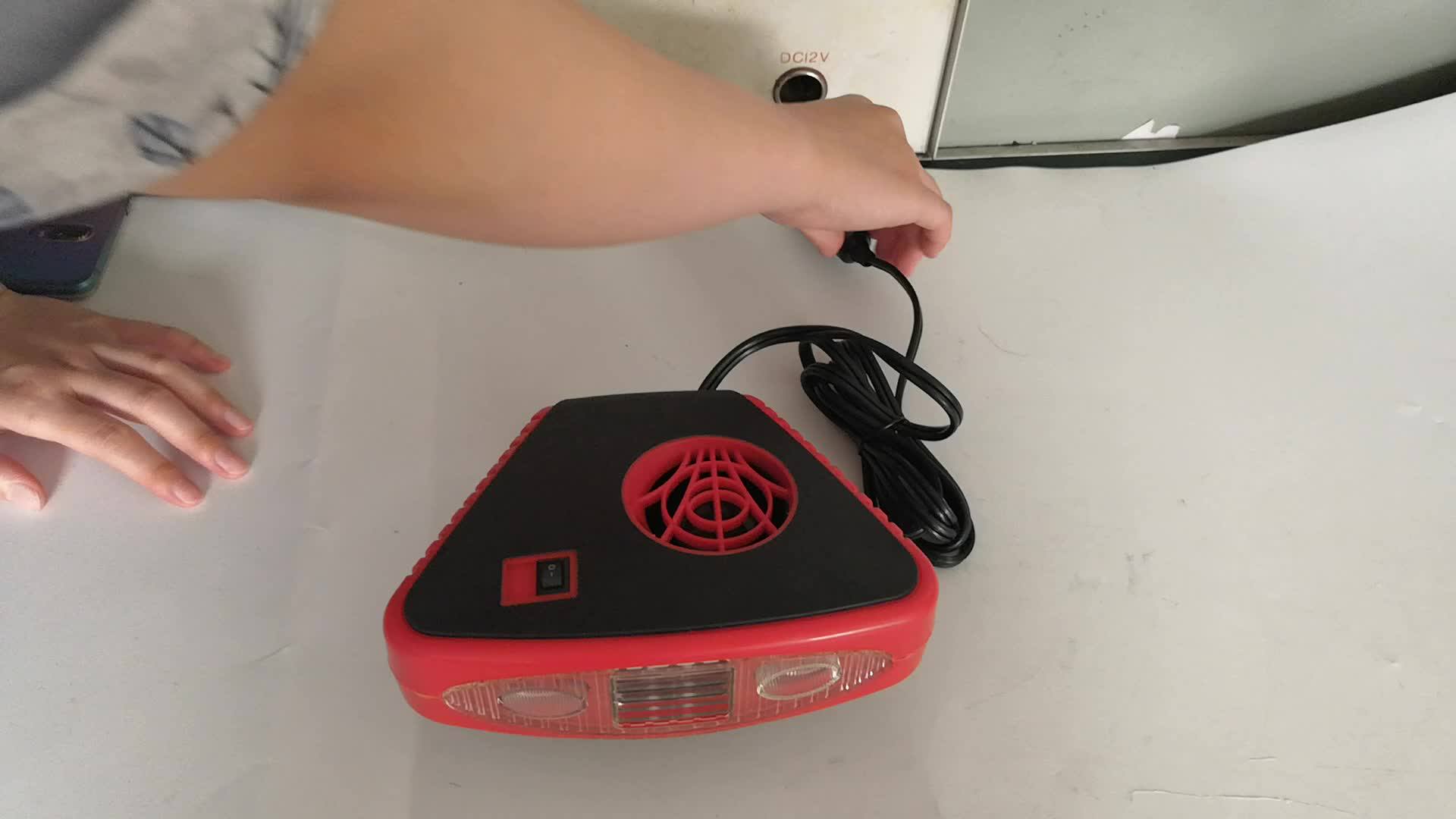 2 In 1 Fan Heater 150w Car Fan And Heater Dc 12v Plastic Portable Fan