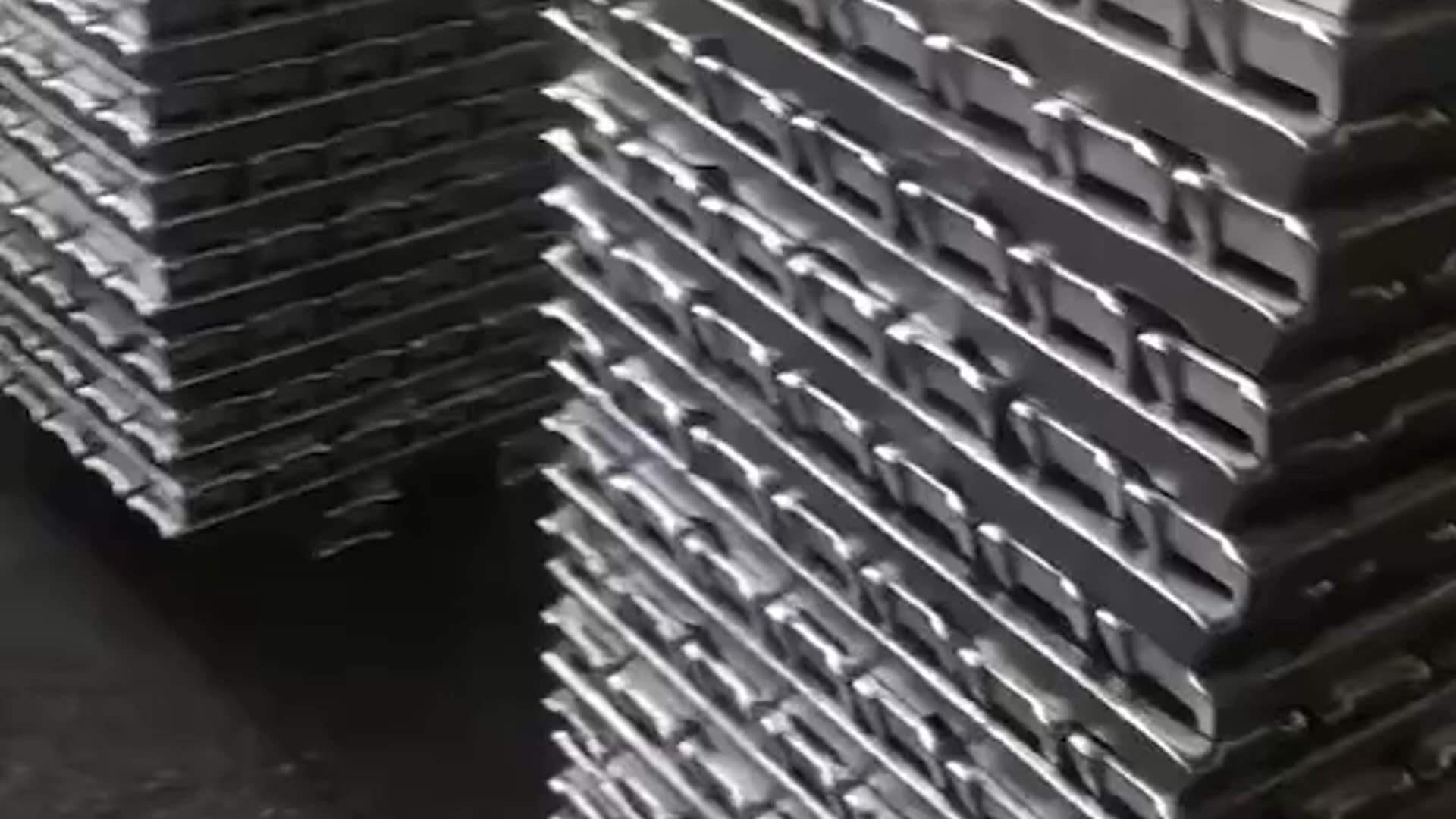 Aluminum Ingot Best Price Wholesale Aluminium Ingots 99.7% A7 Al99.90 ...