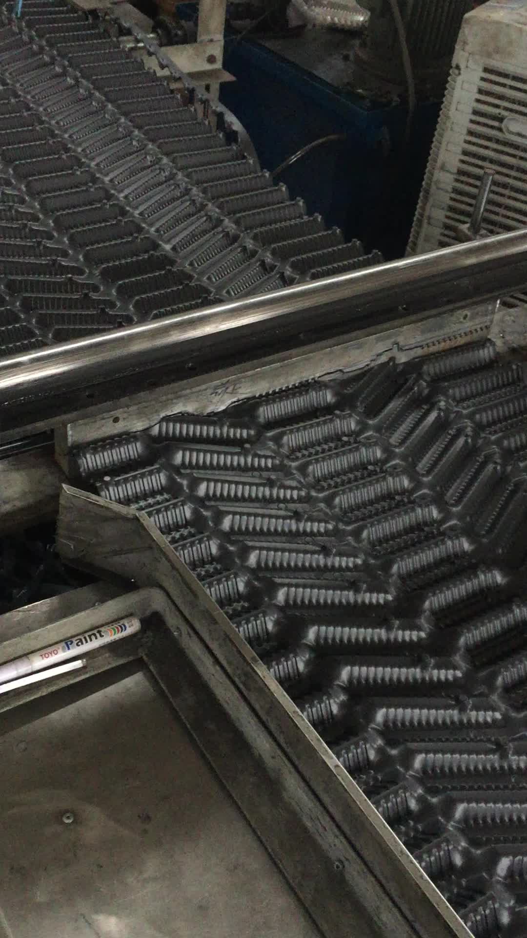 Water Distribution Cooling Tower Offset Fluted Film Fill Media Buy