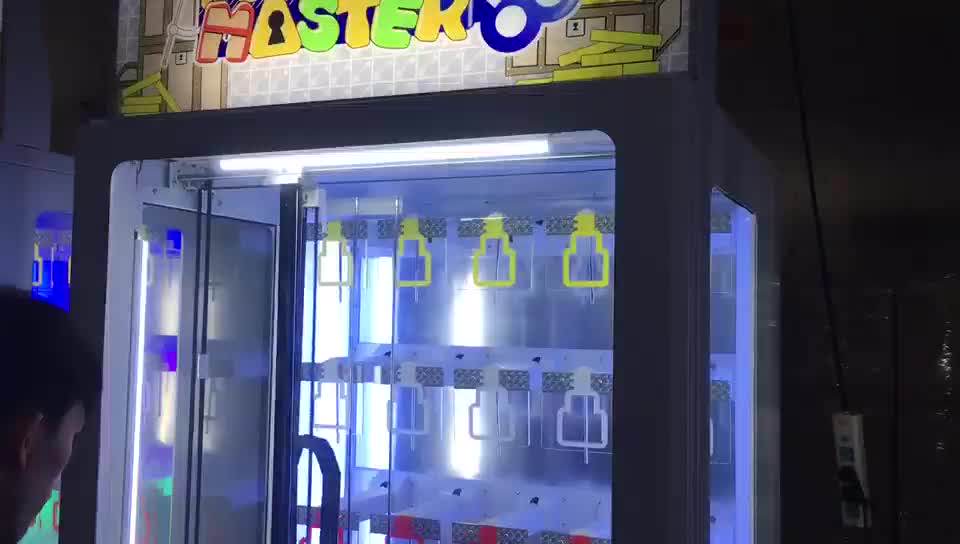 Popular Golden Key Master Video Push Win Vending Game Machine For Sale