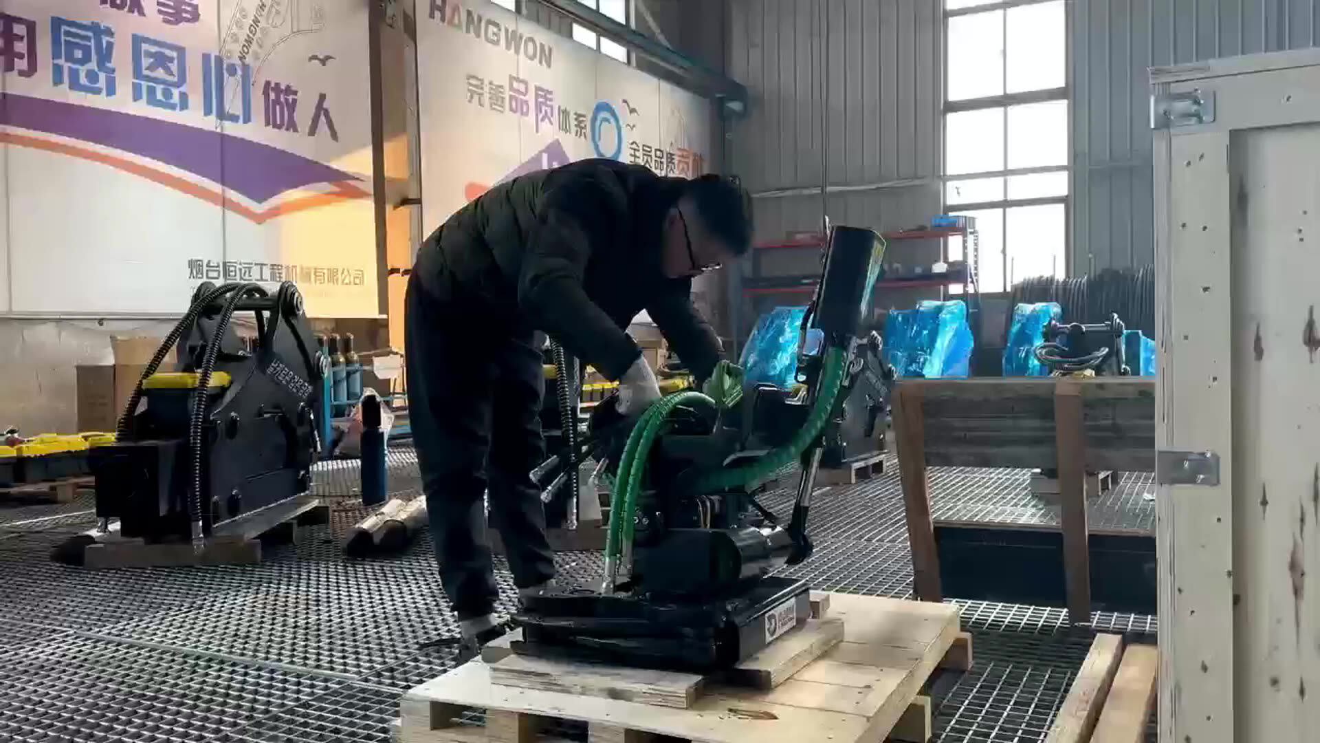 Tilt Rotator Bucket Tiltrotator For Mini Excavator Attachment Buy