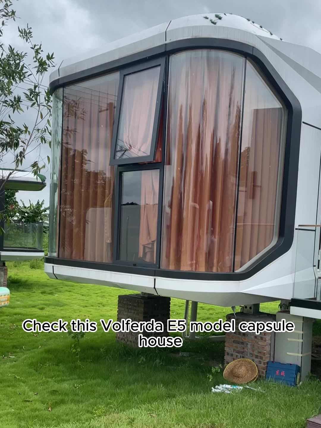 Volferda Brand Capsule House Prefabricated Tiny House Modular Metalica