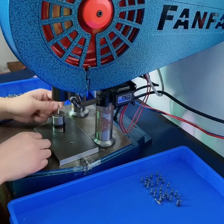 Stainless Steel Captive Spring Loaded Panel Fastener Screws For Sheet