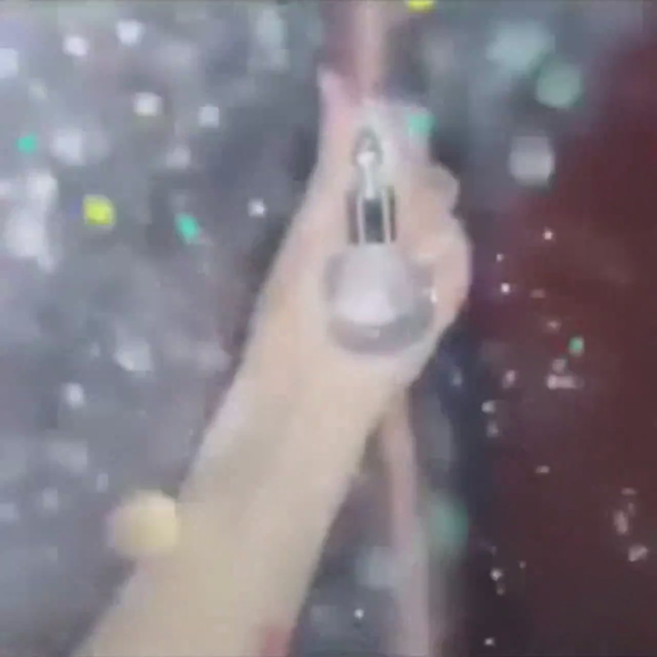 🔥抖音爆款高光神器！希腊女神气囊喷粉真实测评✨锁骨发光的秘密来了！_高光_淘宝美妆网