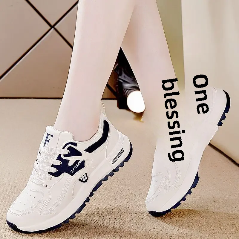 Women's Large Size Sports Shoes 2024 New Spring Korean Style Versatile Lightweight Running Leather Surface Casual Father's Shoes
