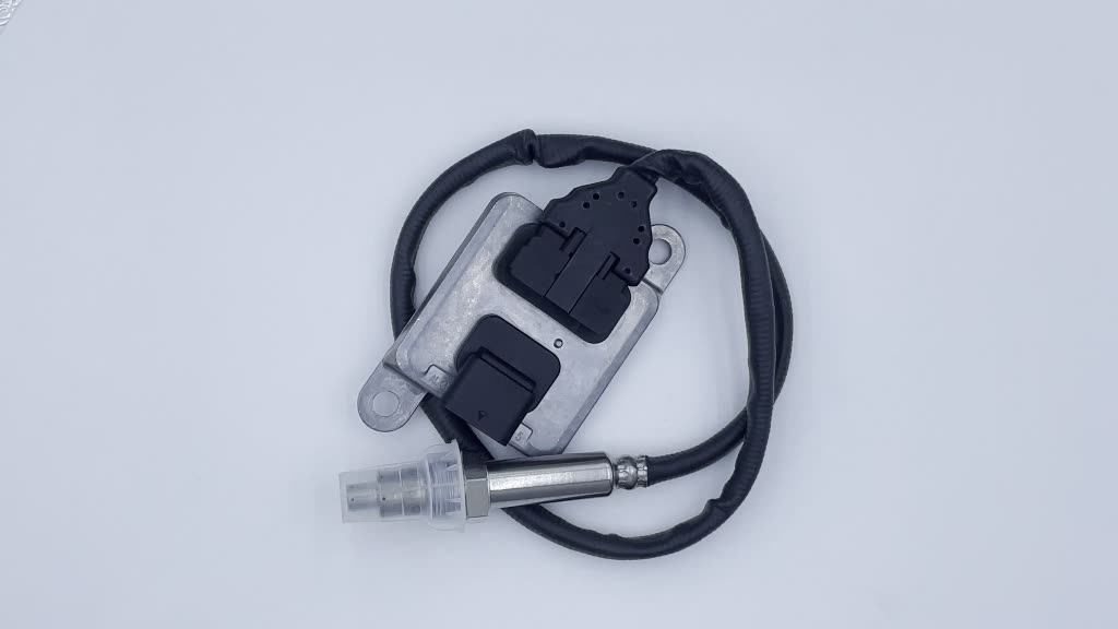 5WK96668B NOx Sensor for Hino Trucks - Durable Replacement O2