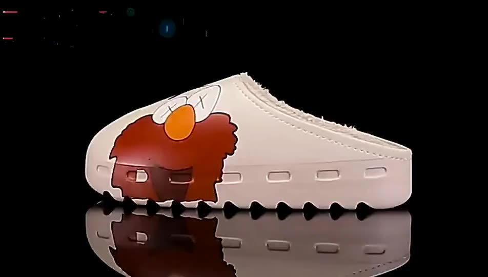 yeezy house slippers amazon