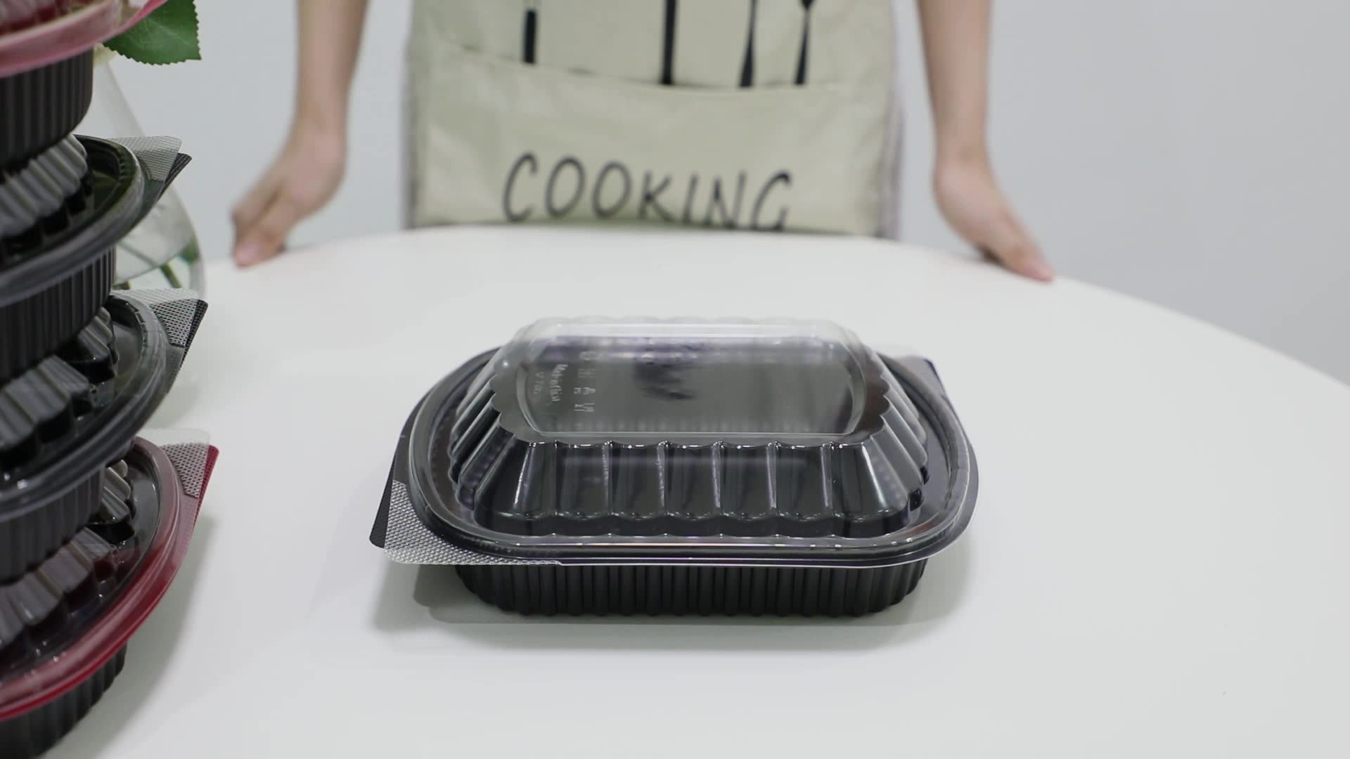 Sz311 Black Base Clear Lid 3 Compartment Microwave Food Container