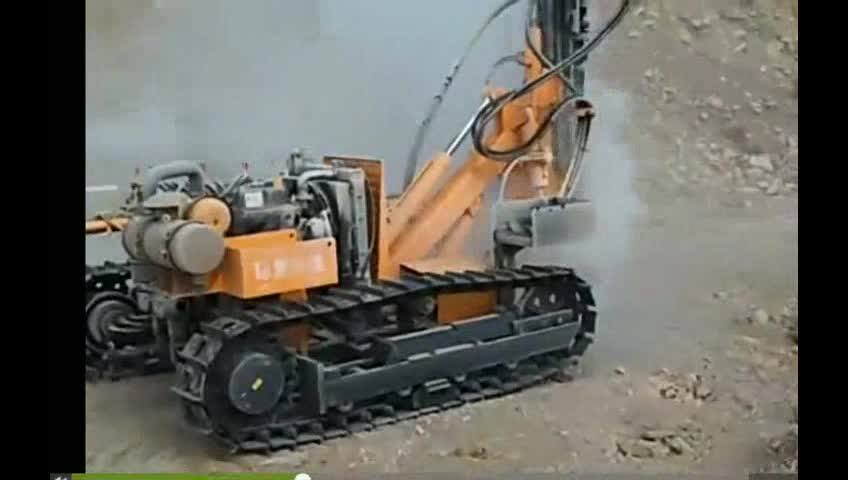 China Crawler Rotary Mounted Pneumatic Hydraulic Borehole Blast Down