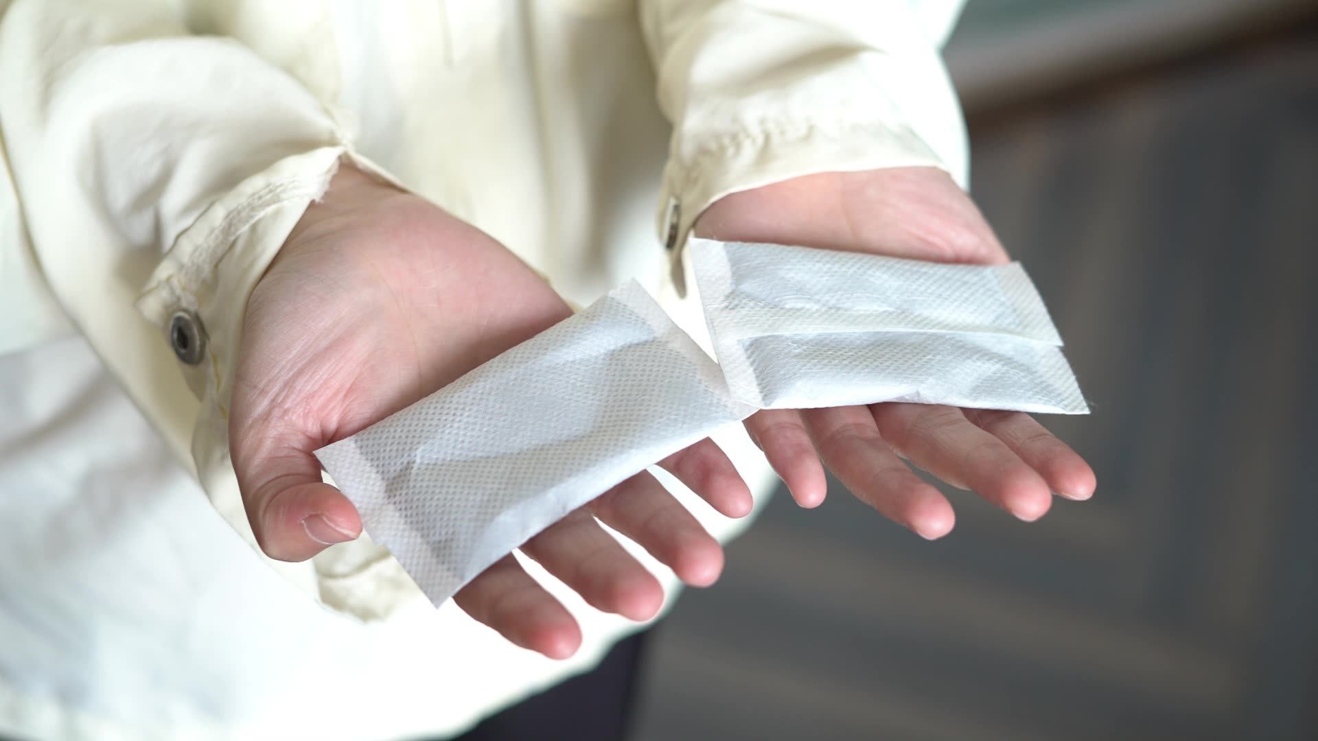 Mini Cute Portable Air Activated Hand Warmer Packet Chemical Hand