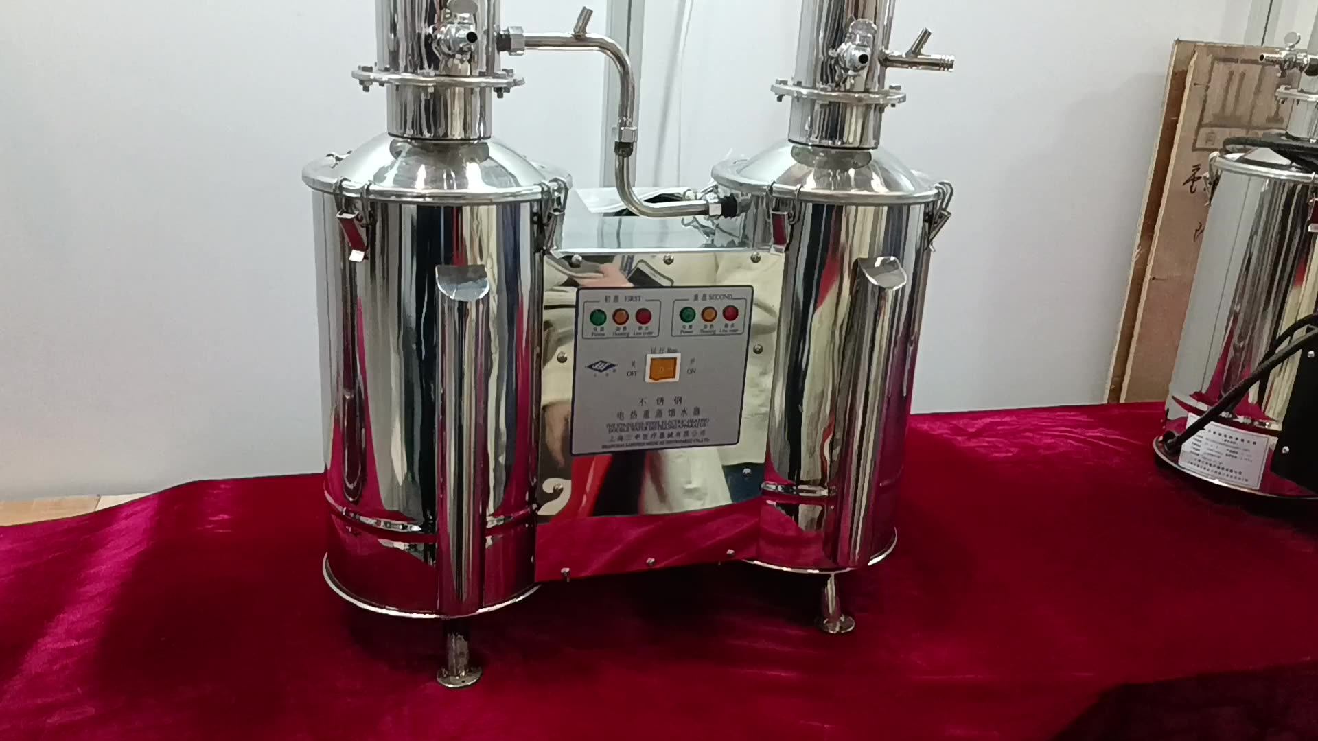 Hot Sale Laboratory Water Distiller 5l 10l 20l Distilled Water Making