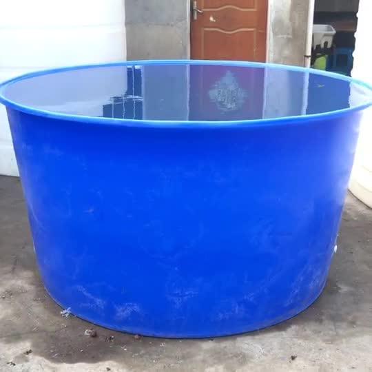 Rotating Large Round Poly Plastic Live Fish Containers With Factory