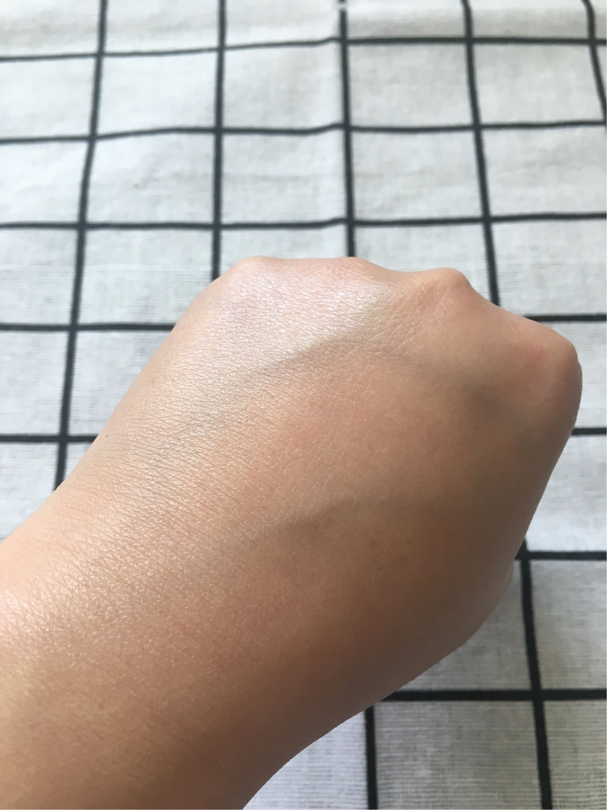 佰草集新清透防晒液