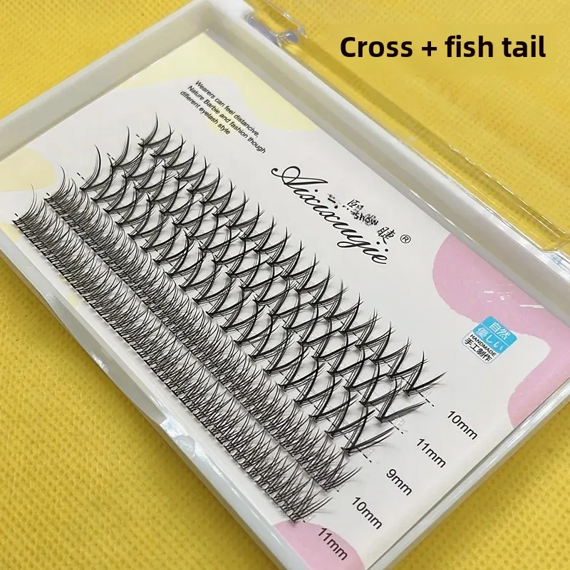 Ai Xixiu's eyelashes