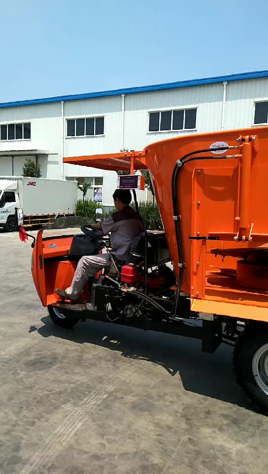 Factory Price Selfpropelled Cow Farm Tmr Feed Mixer Machine For Sale