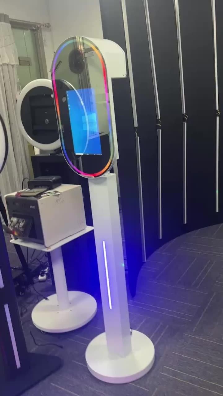 Portable Selfie Stand Classic Mirror Photo Booths With Led Fill Light