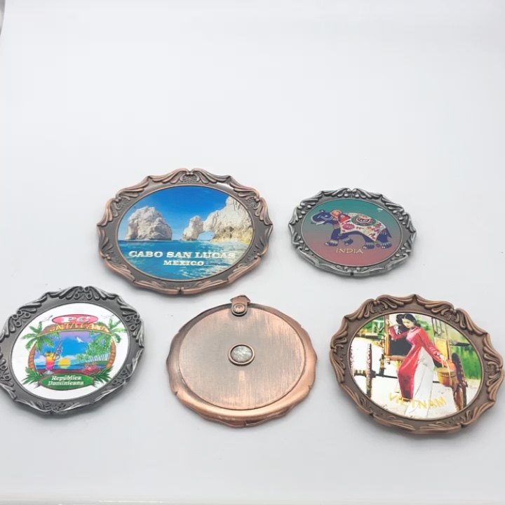 Custom Souvenir Plates Round Printing Foil Paper Plate Home Decorative