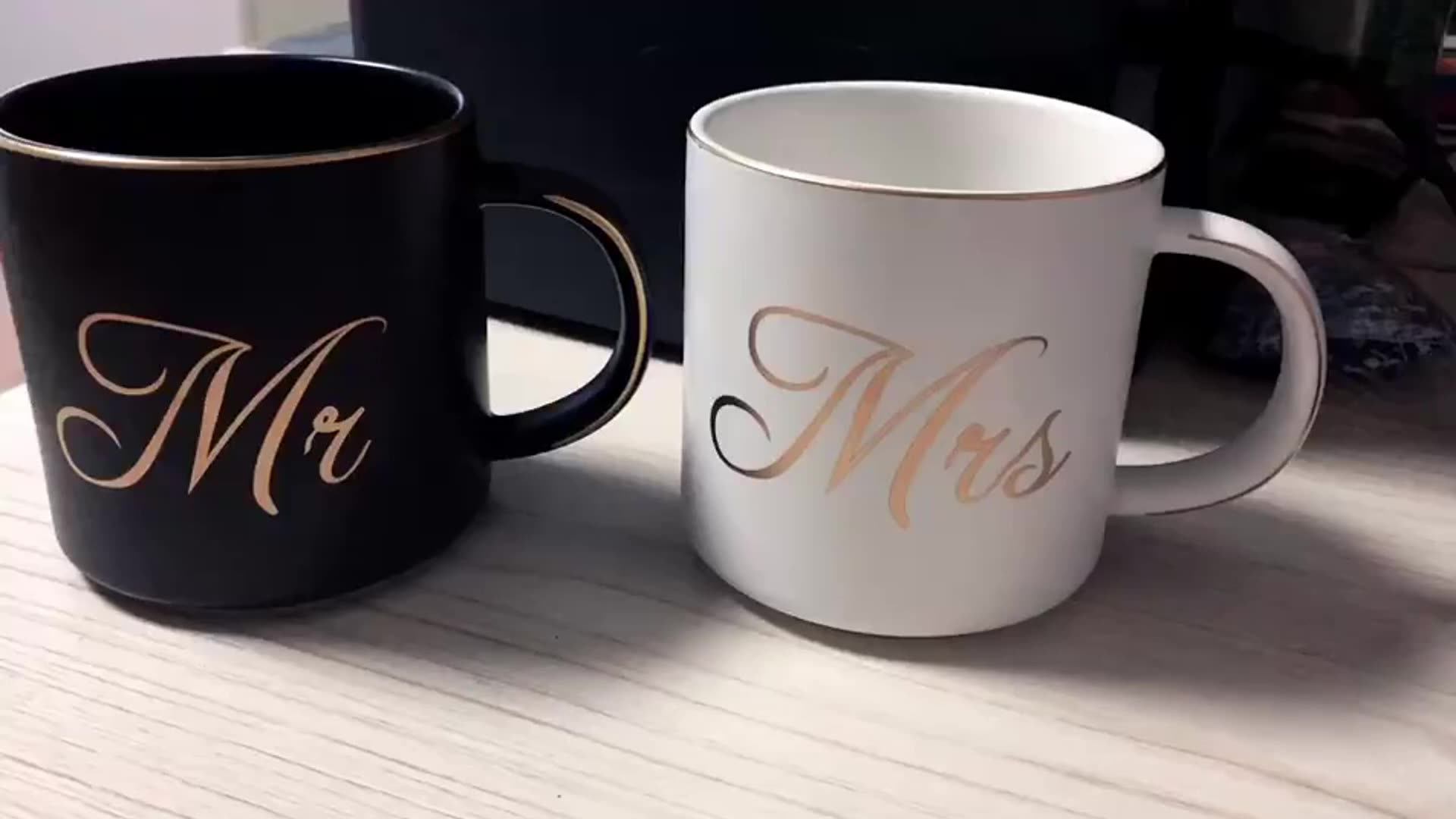 Ym214custom Matte Black And White Mr And Mrs Ceramic Coffee Mugs With Gold Rim For Wedding Gift