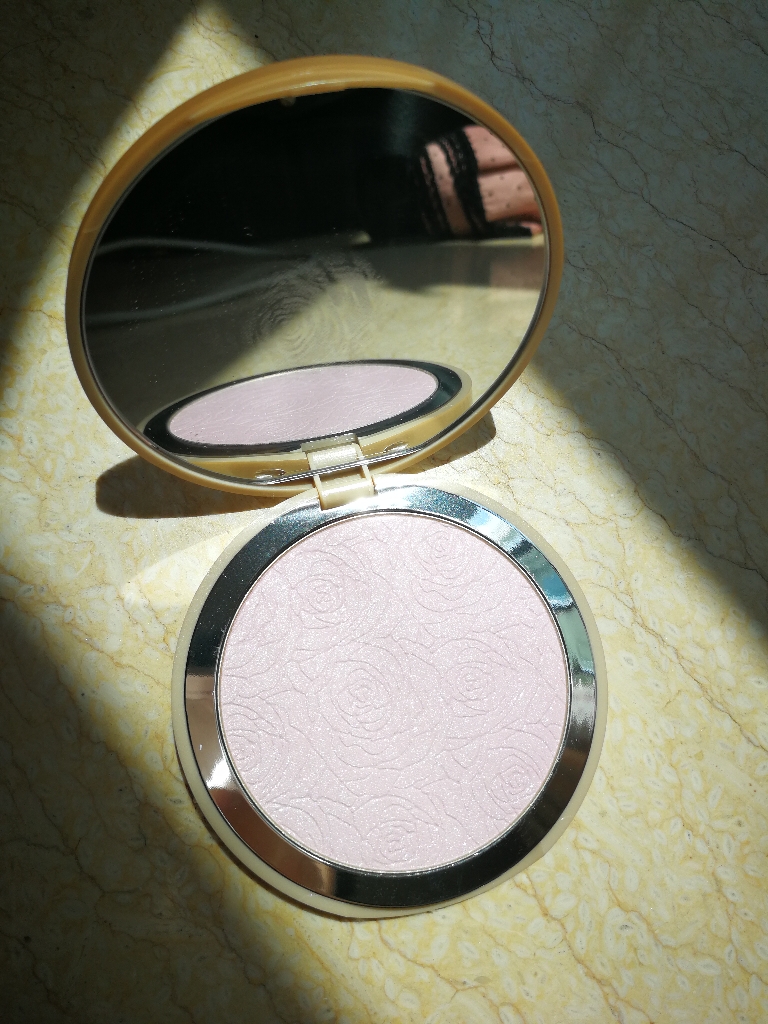 法国玫瑰香体粉饼10g收藏加权怎么样有用吗，母女俩使用一个月效果对比,第3张