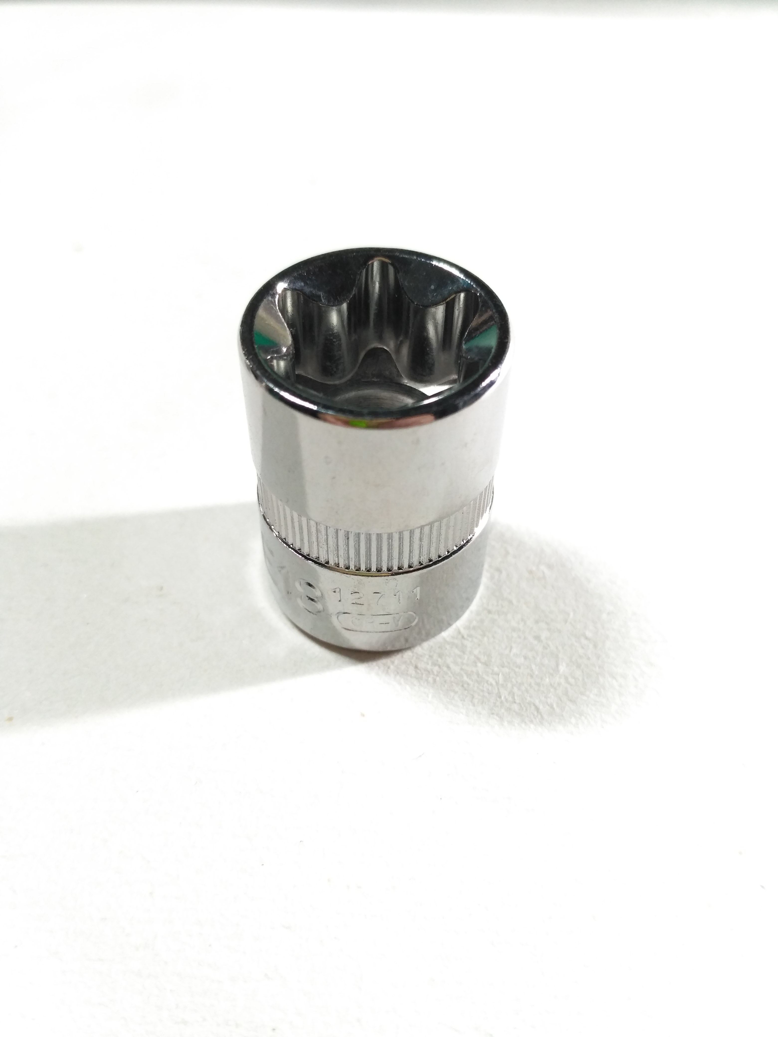 12701 12707-12712SATA 10MM hexagonal 6-angle flower sleeve E8 E20