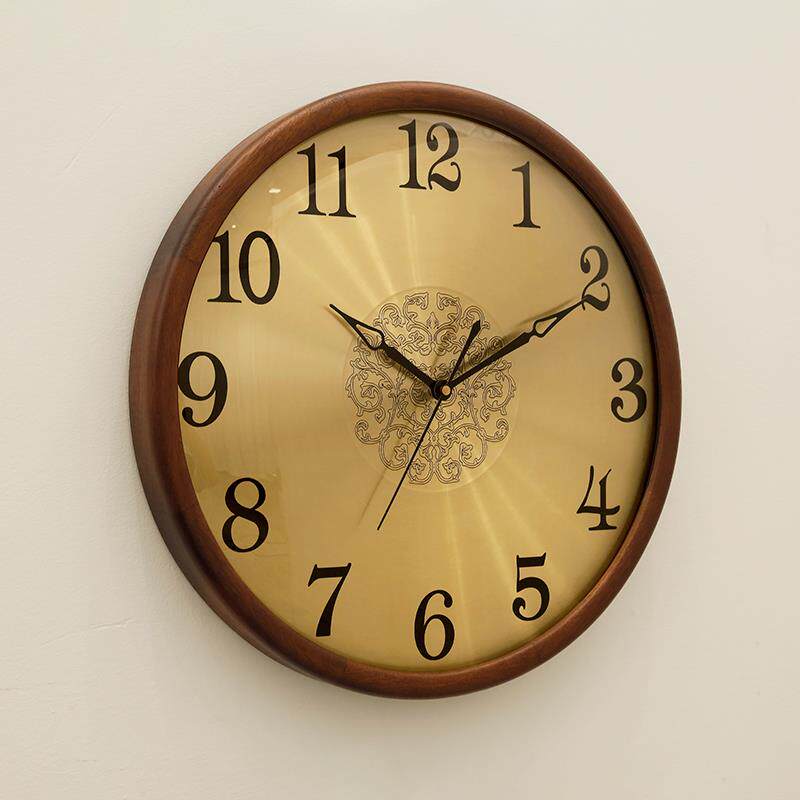 New Chinese solid wood hanging clock Living room Home hanging table Modern minimalist quartz clock Table Chinese wind woody decorative clock