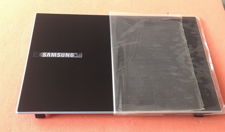 SAMSUNG Samsung NP300V5A 305V5A 305V5A 300V5Z 300V5A shell A Cover shell silver color