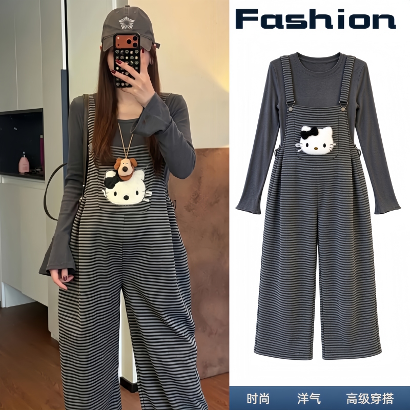 A Complete Set of Maternity Clothes for Spring and Autumn, Non-Obtrusive during Pregnancy, Age-Reducing Striped Overalls, Knitted Base Layer, Fashionable Two-Piece Set A Complete Set of Maternity Clothes for Spring and Autumn, Non-Obtrusive during Pregnancy, Age-Reducing Striped Overalls, Knitted Base Layer, Fashionable Two-Piece Set