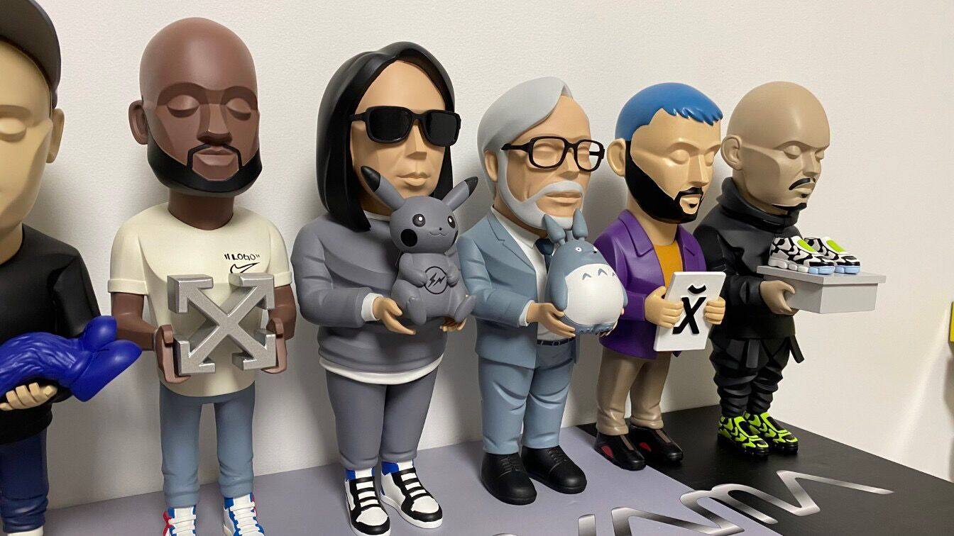 KAWS тенденция прилив бренд Тревога рабочая сила управлять смола украшение кукла модель Чаова деревня верх Ракоя Миядзаки кукла 