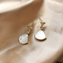 Hong Kong (designer) RVY 2021 new earrings female fan-shaped Japanese and Korean Joker simple Net red earring studs