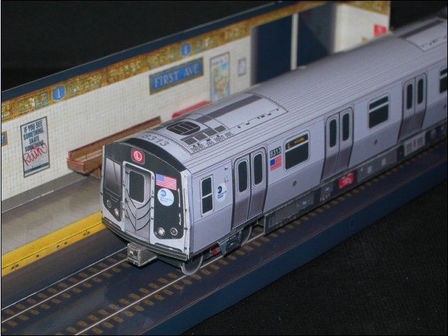 Paper model made DIY handwork puzzle toys Simulated subway station scene 3D stereo building folder paper