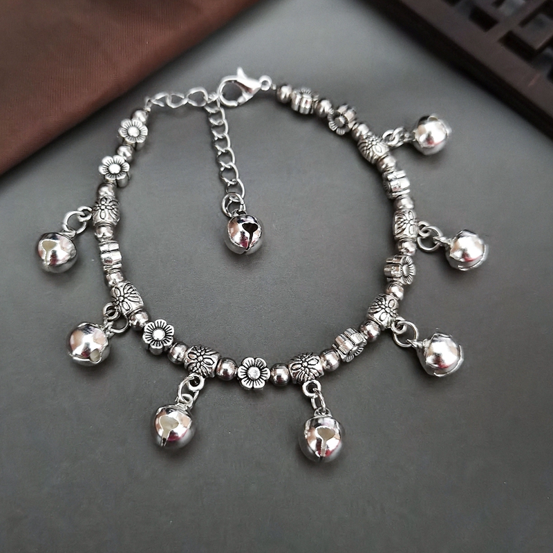 Yunnan Lijiang Style Handmade Jewelry Retro Tibetan Silver Flower Bracelet Silver Bell Bracelet Accessories for Women Qsl177