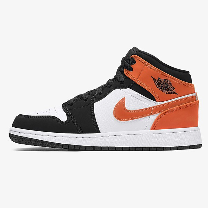 Кроссовки air jordan mid. Air Jordan 1 Mid. Jordan Air Jordan 1 Mid GS. Nike Air Jordan 1 Mid GS. Air Jordan 1 Mid бежевые.